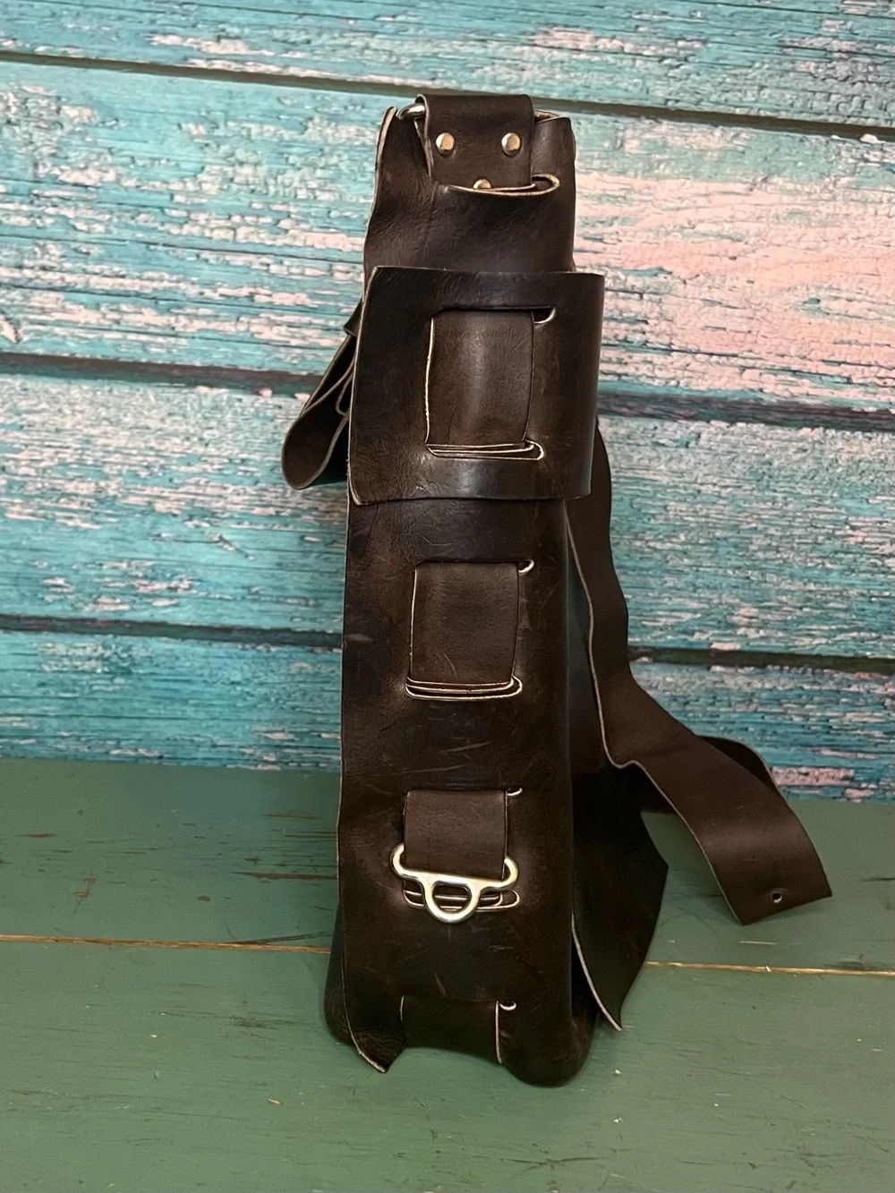 ColsenKeane No. 820 The Classic Handmade Full Grain Leather Messenger Bag